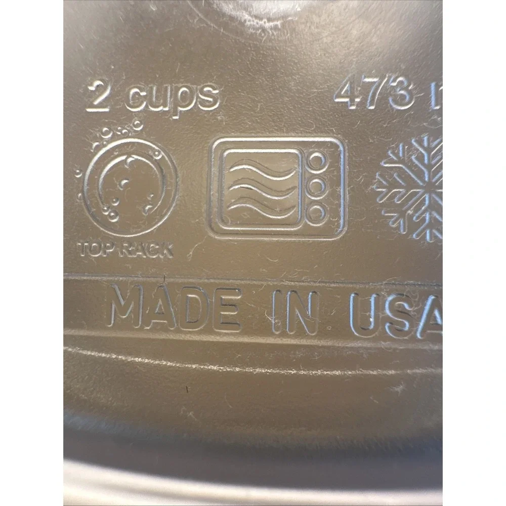 Rubbermaid Premier Plastic Container & Blue Lid 2 Cup‎ 7H75 Replacement *read